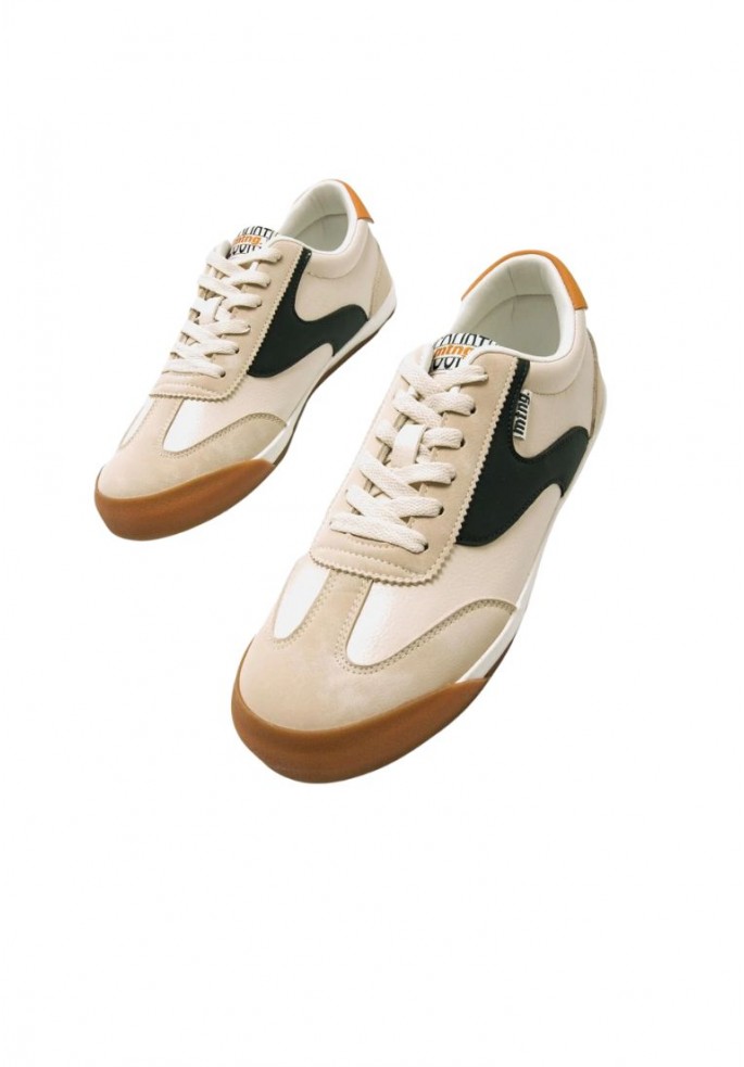 DEPORTIVA COURT | MUSTANG