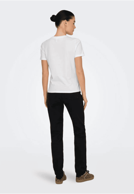 CAMISETA LARIYA |  ONLY 2